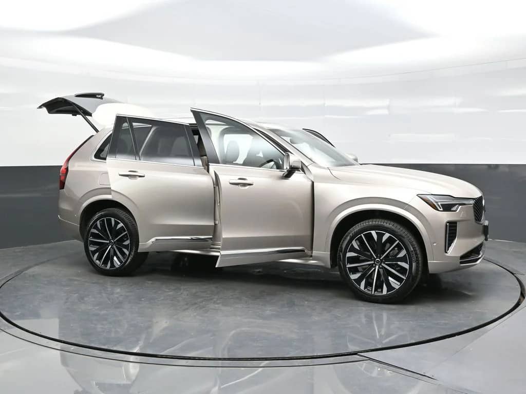 2026 Volvo XC90 - Image 44