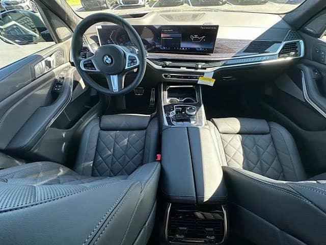 2027 BMW X7 - Image 6