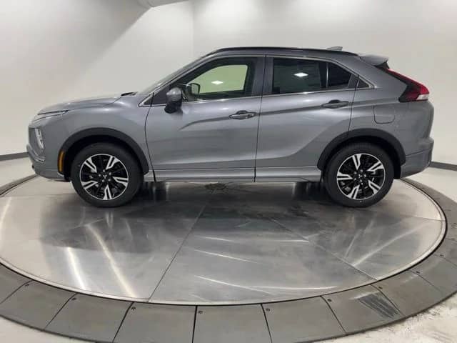 2026 Mitsubishi Eclipse Cross - Image 2