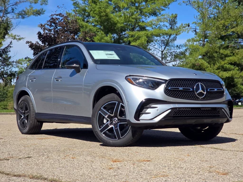 2027 Mercedes-Benz GLC - Image 2