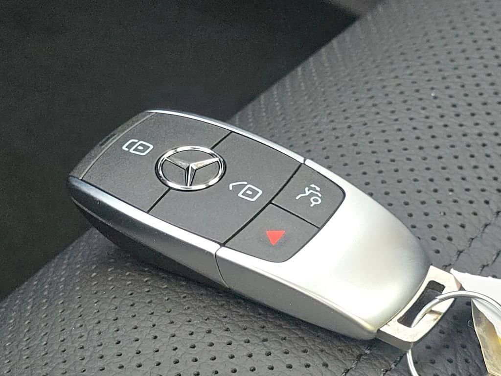 2026 Mercedes-Benz GLE - Image 80