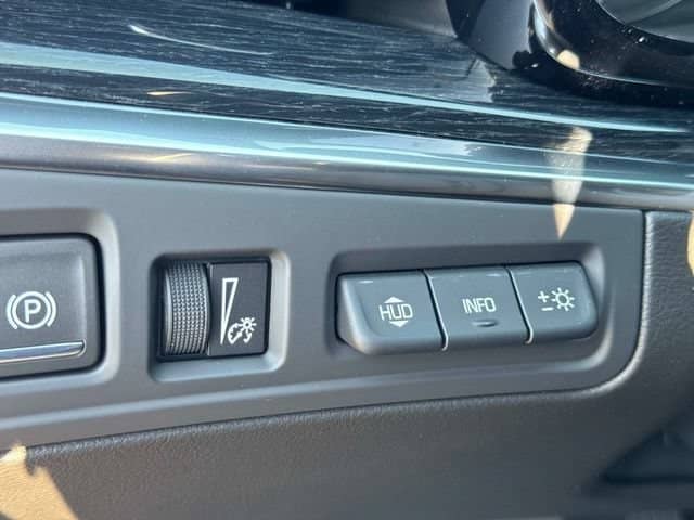 2026 Cadillac XT5 - Image 29