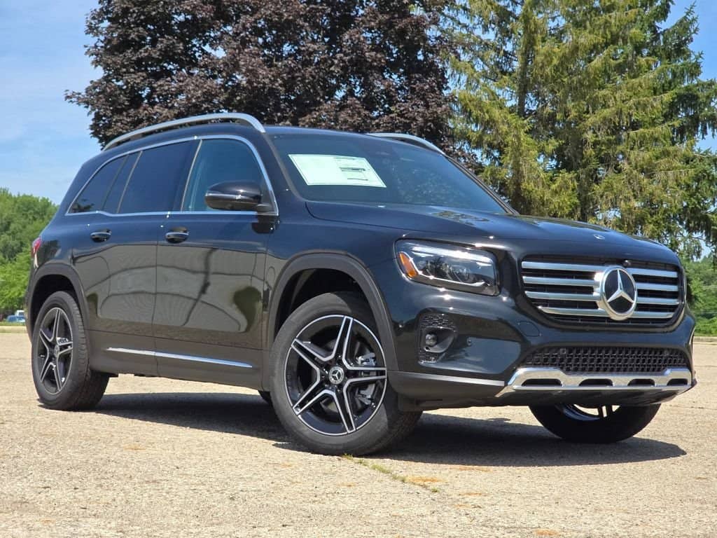 2026 Mercedes-Benz GLB - Image 1