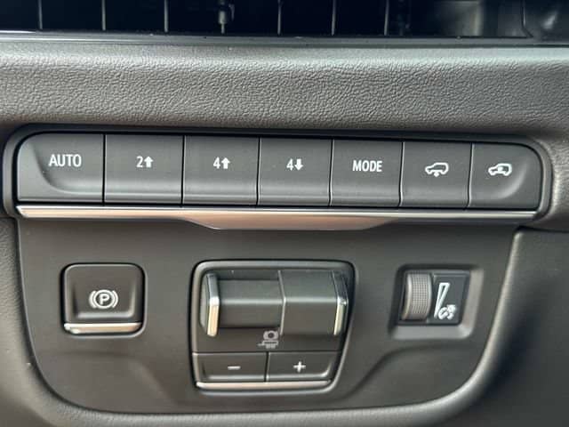2026 Cadillac Escalade - Image 35