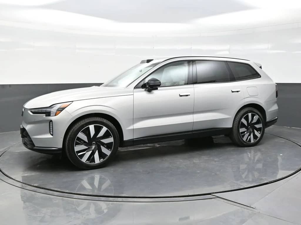 2025 Volvo EX90 - Image 3