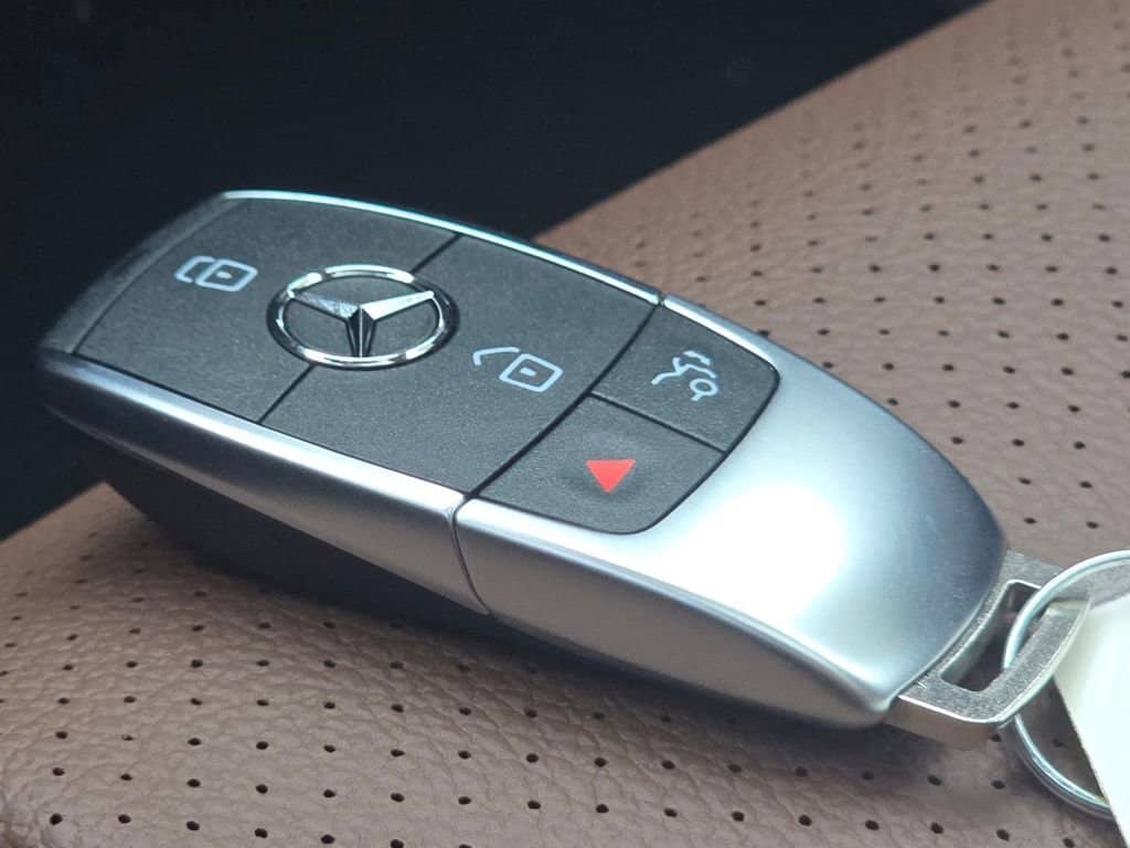2026 Mercedes-Benz GLE - Image 80