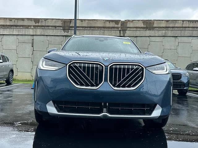 2026 BMW X3 - Image 2