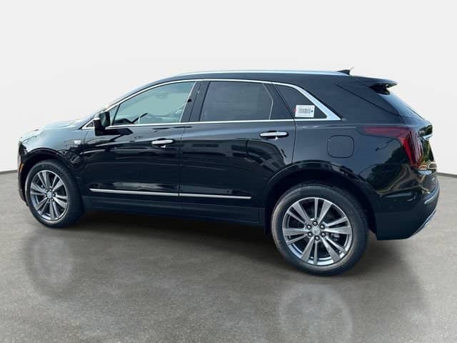 2026 Cadillac XT5 - Image 3