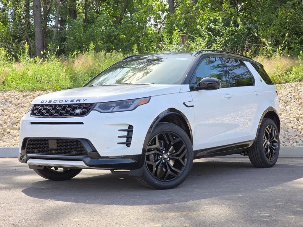 2026 Land Rover Discovery Sport - Image 2