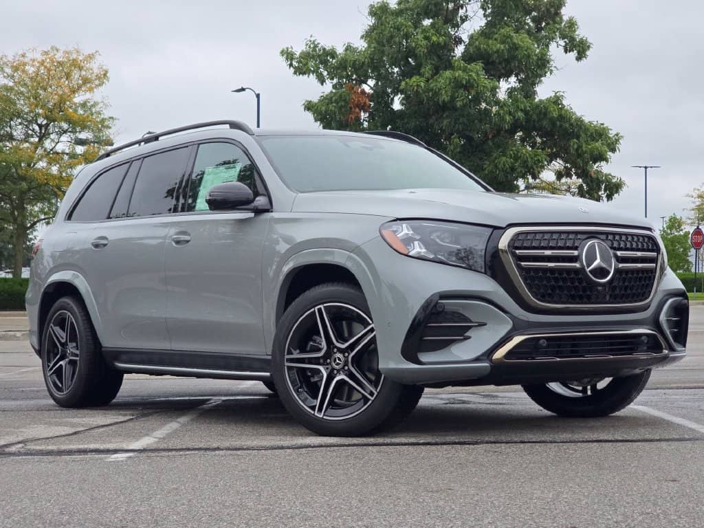 2027 Mercedes-Benz GLS - Image 2