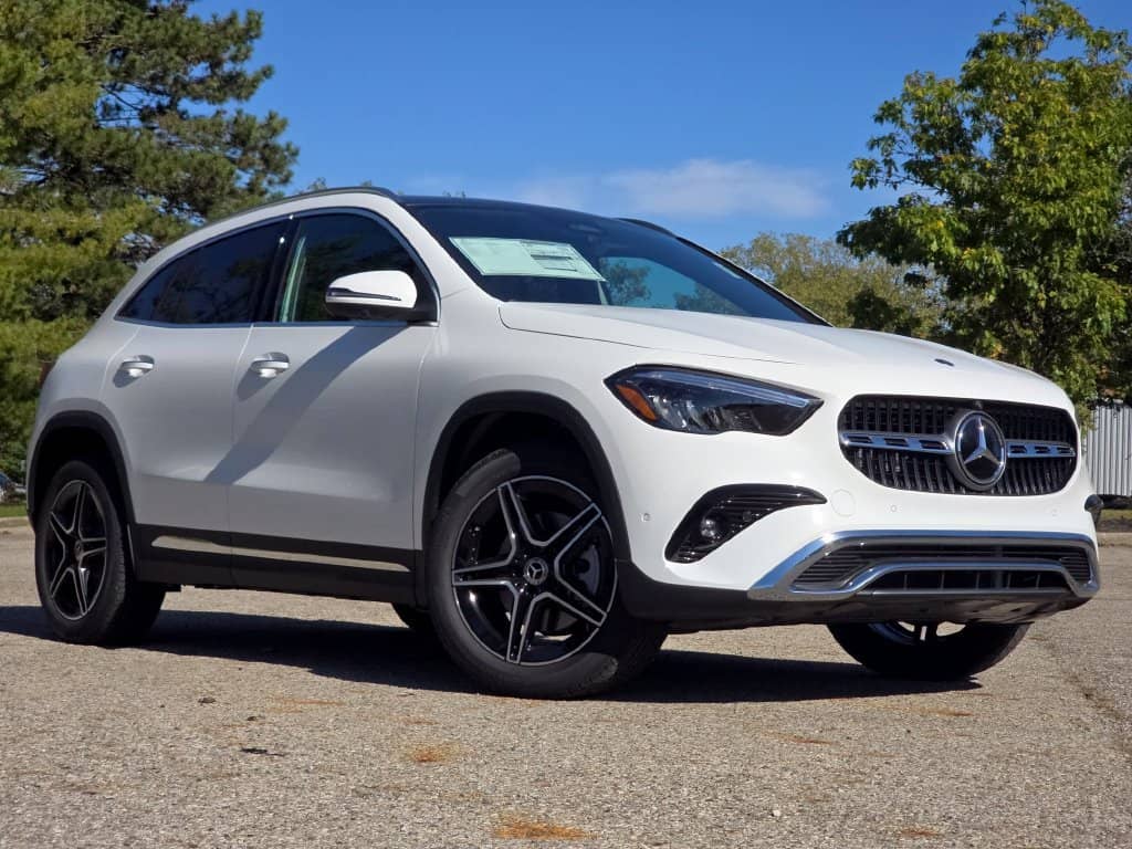 2026 Mercedes-Benz GLA - Image 2