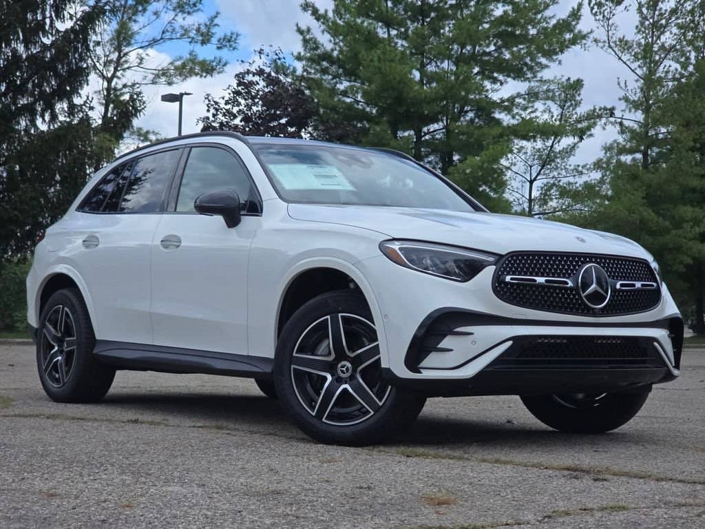 2027 Mercedes-Benz GLC - Image 1