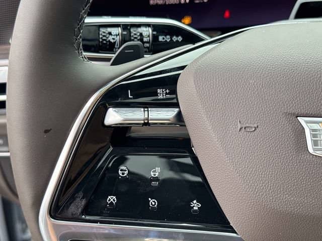 2026 Cadillac Escalade - Image 33