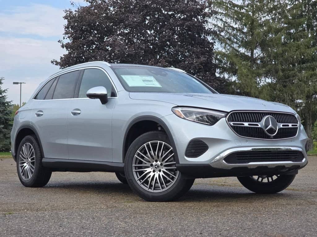2027 Mercedes-Benz GLC - Image 1