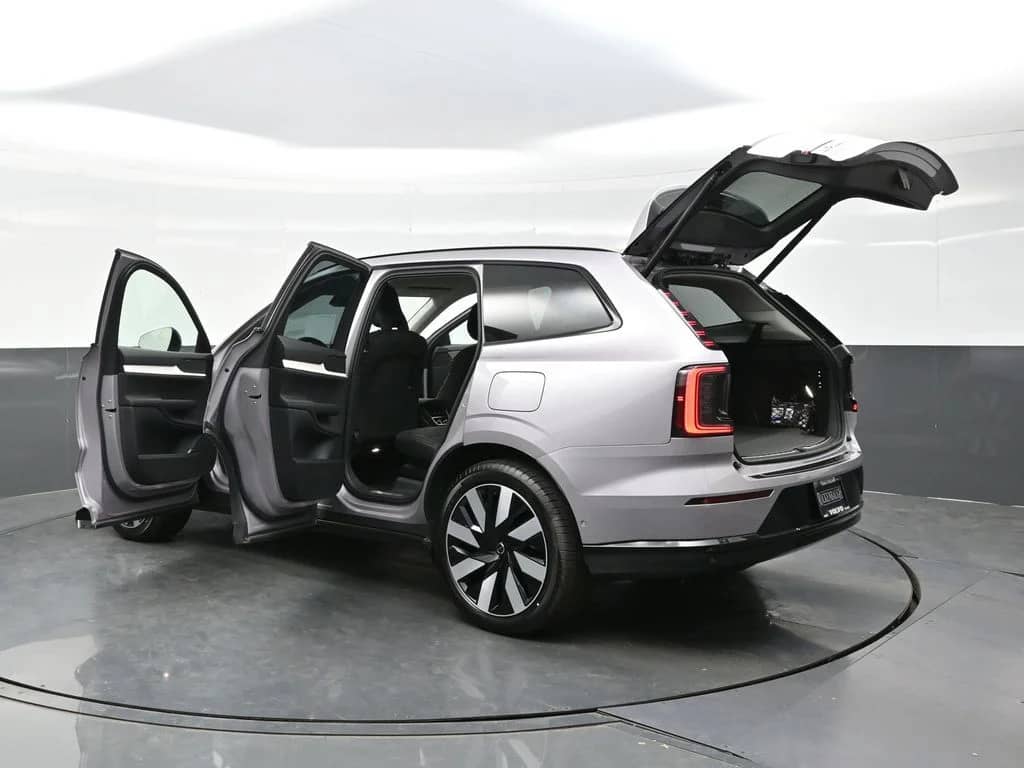 2026 Volvo EX90 - Image 39