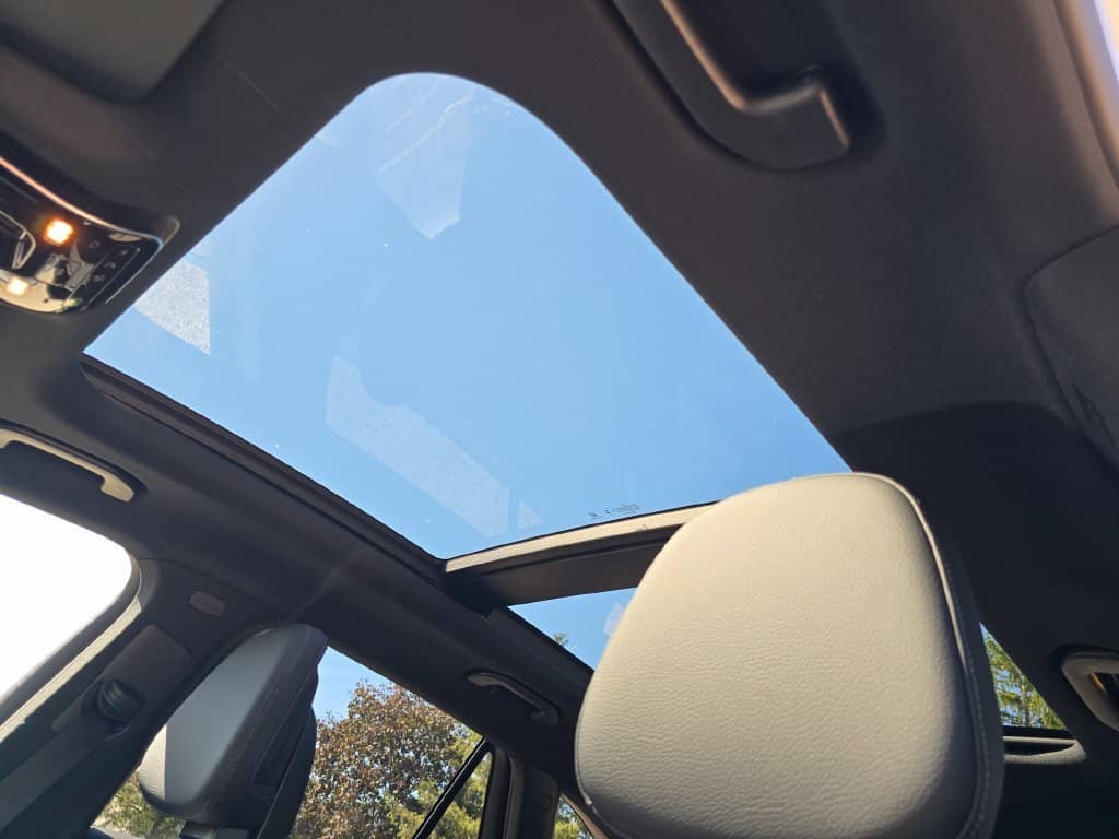2027 Mercedes-Benz GLC - Image 3