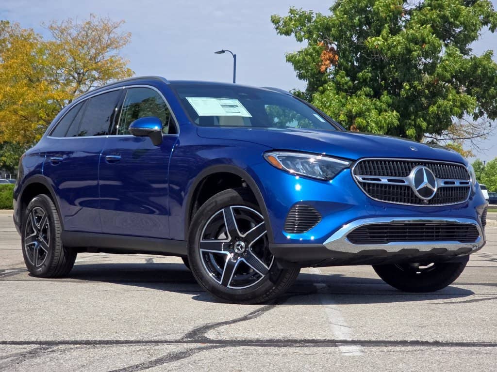 2027 Mercedes-Benz GLC - Image 2