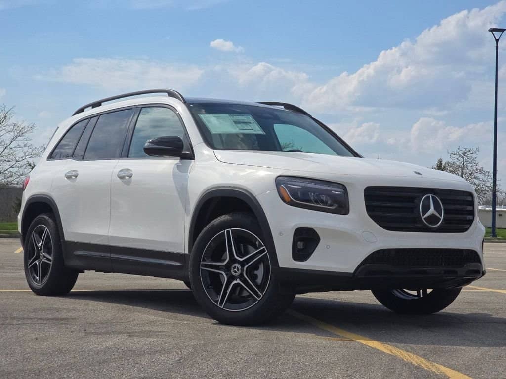 2026 Mercedes-Benz GLB - Image 2