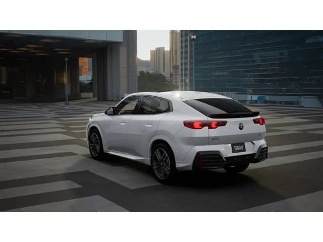 2027 BMW X2 - Image 2