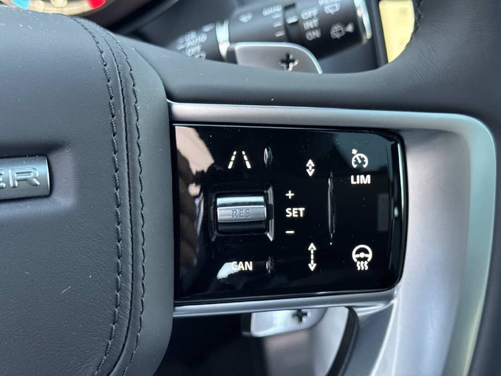 2027 Land Rover Range Rover - Image 30