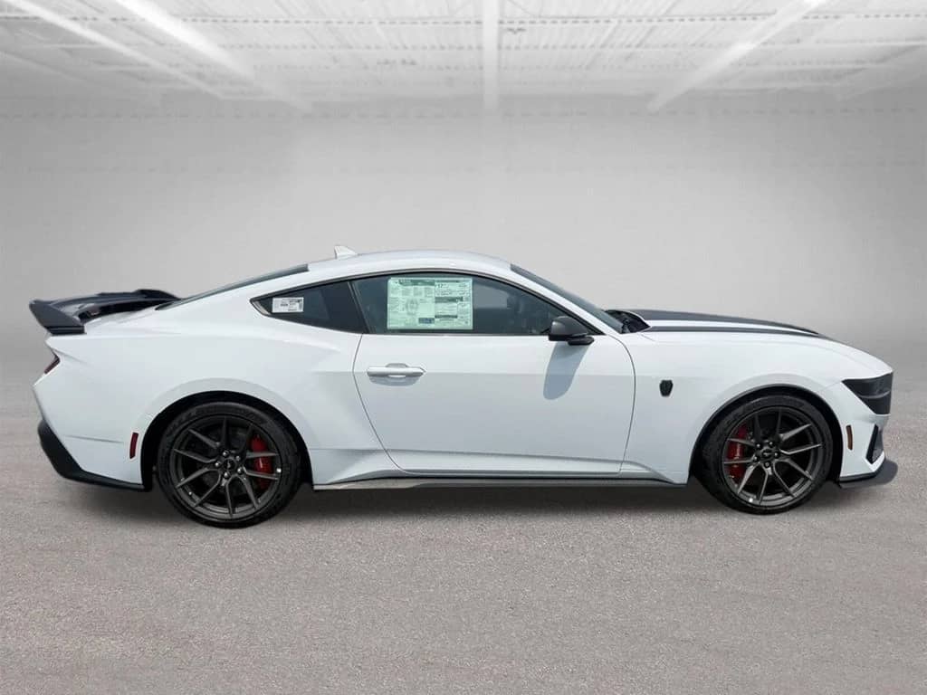 2026 Ford Mustang - Image 2
