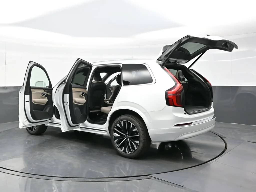 2027 Volvo XC90 - Image 43