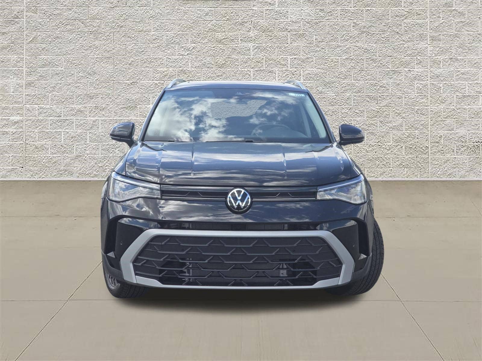 2026 Volkswagen Taos - Image 2