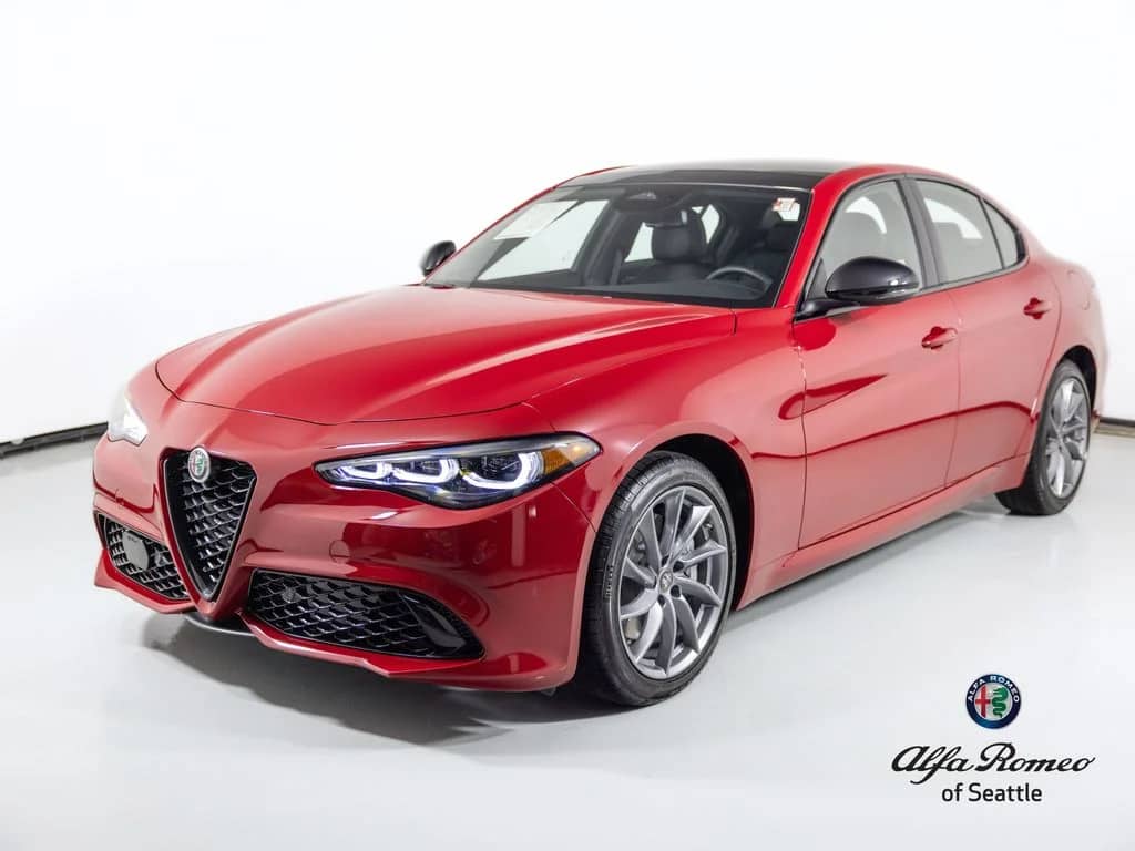 2026 Alfa Romeo Giulia - Image 1