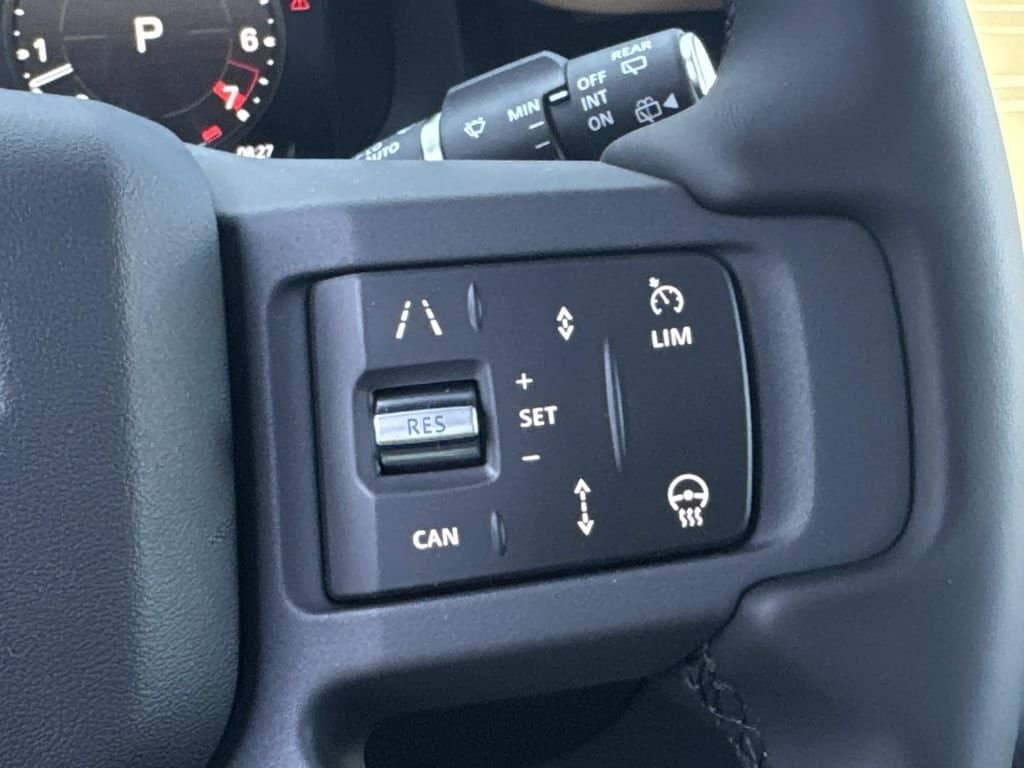 2026 Land Rover Defender - Image 29