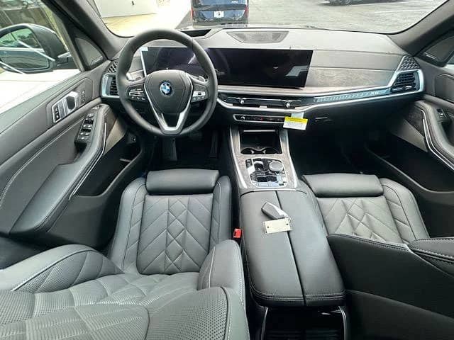 2026 BMW X5 - Image 6