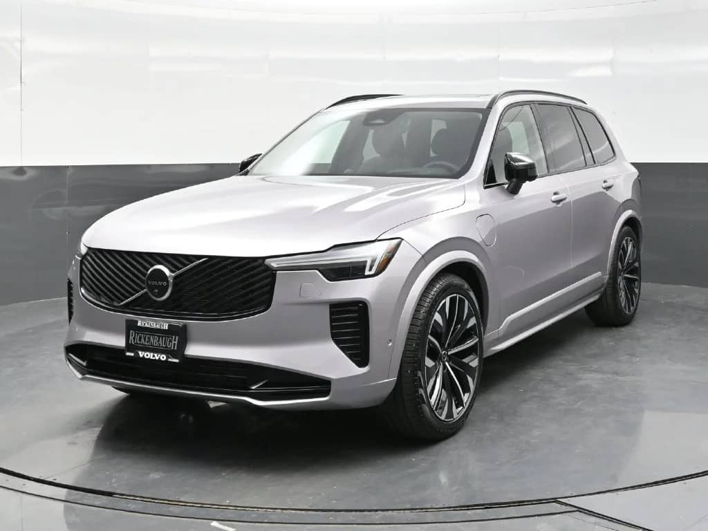 2026 Volvo XC90 - Image 2