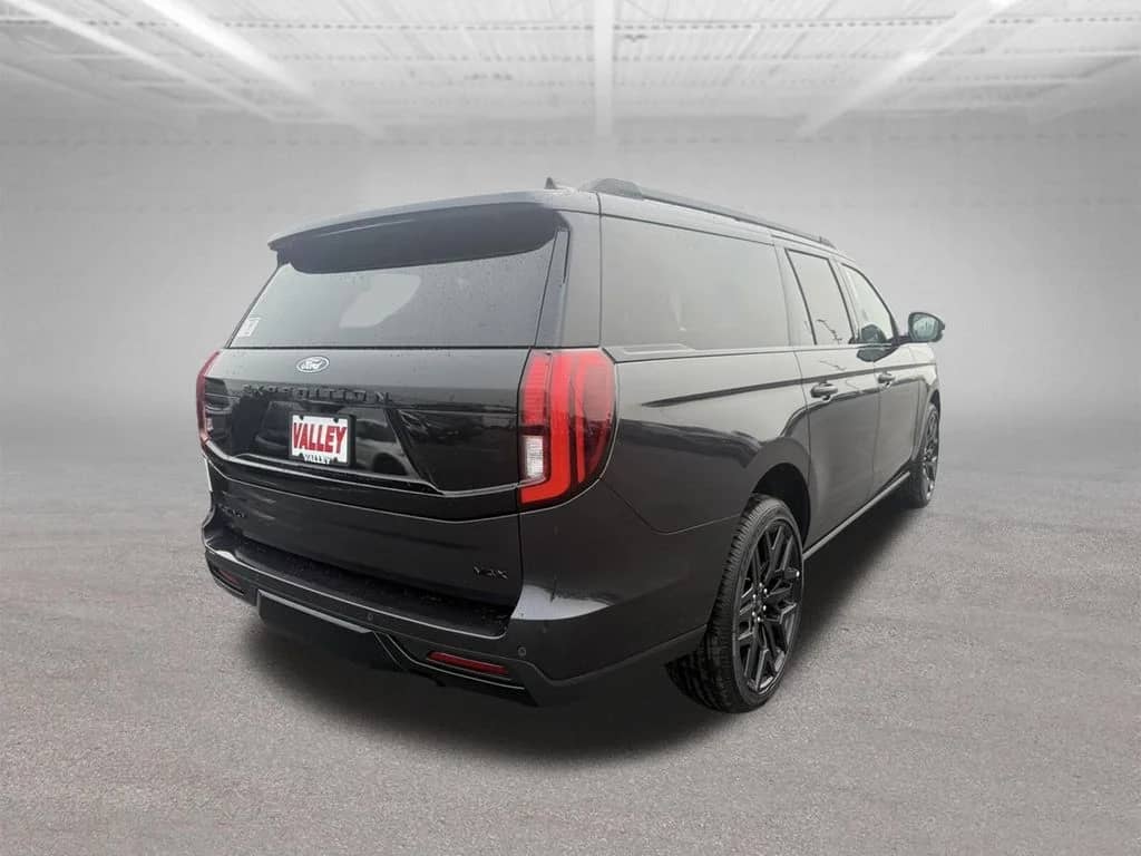 2027 Ford Expedition - Image 3