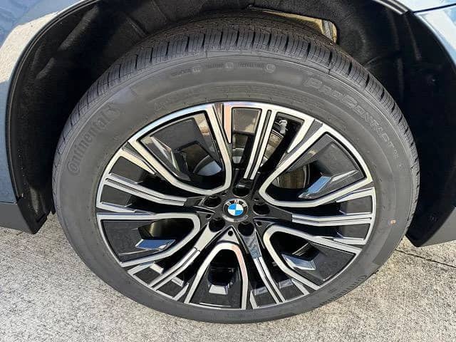 2026 BMW X3 - Image 8