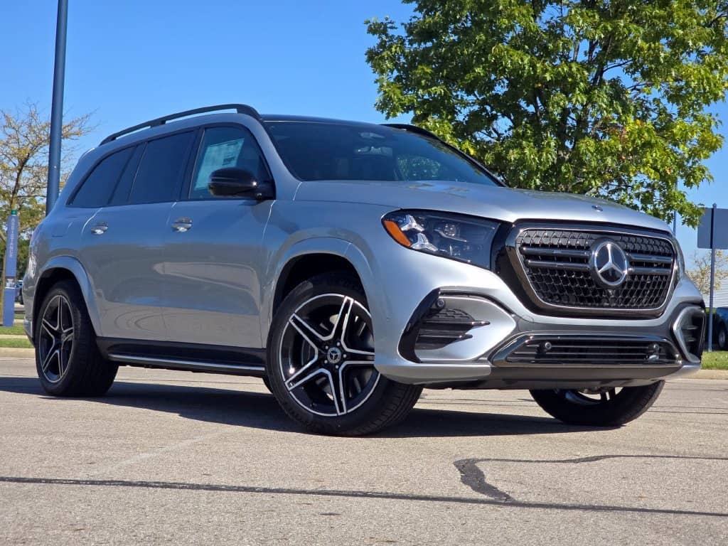 2027 Mercedes-Benz GLS - Image 2