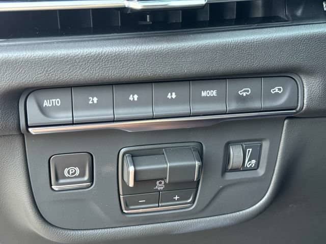 2026 Cadillac Escalade - Image 36