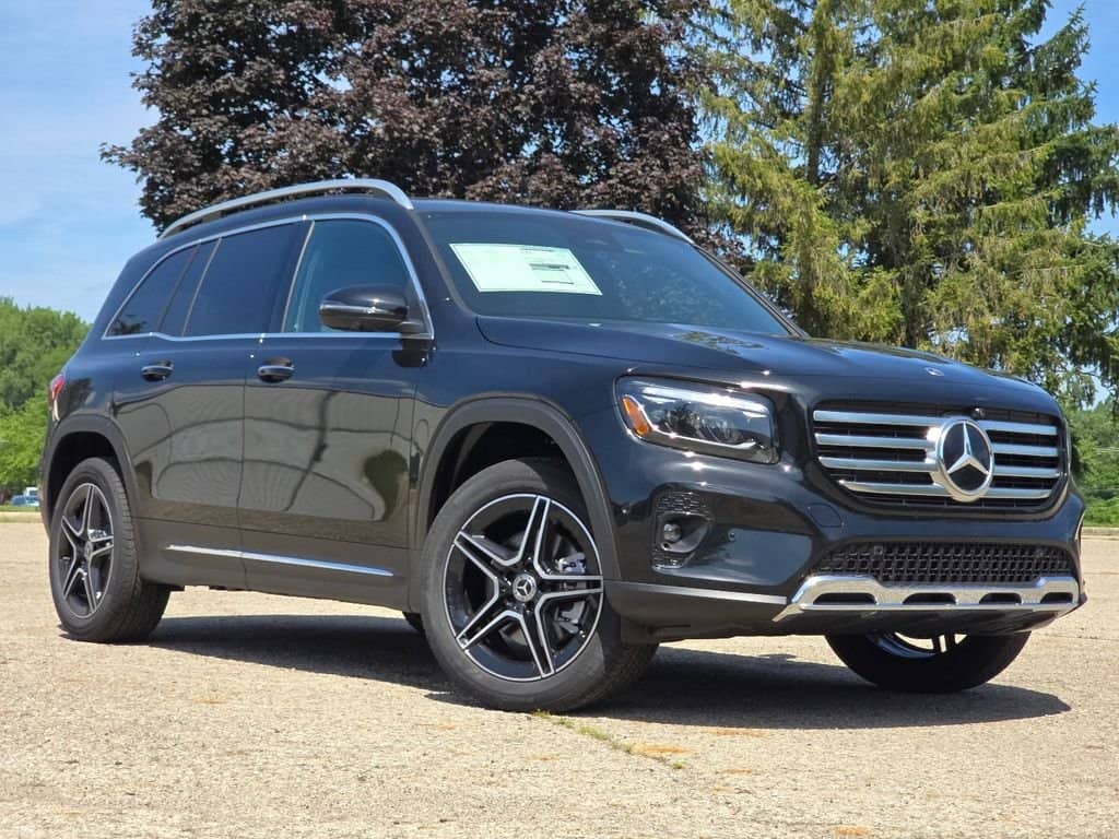 2026 Mercedes-Benz GLB - Image 2