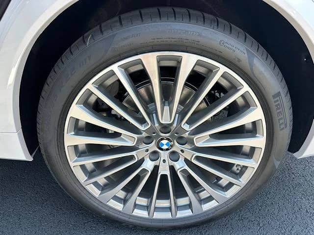 2027 BMW X7 - Image 7