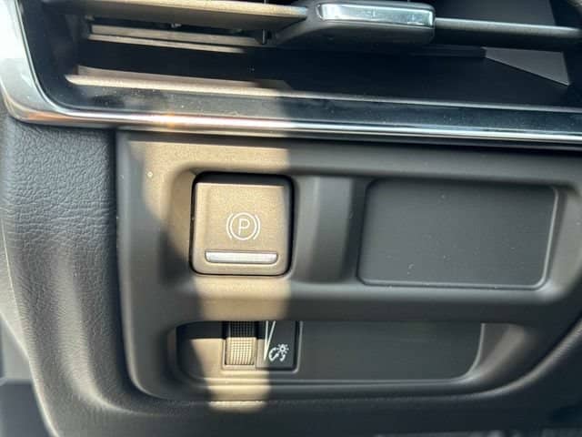 2026 Cadillac CT5 - Image 30