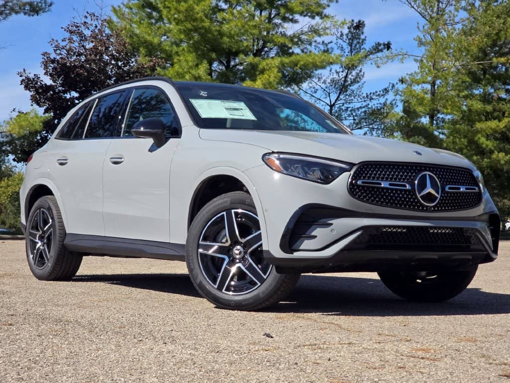 2027 Mercedes-Benz GLC - Image 1