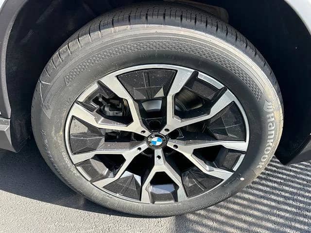 2026 BMW X3 - Image 7