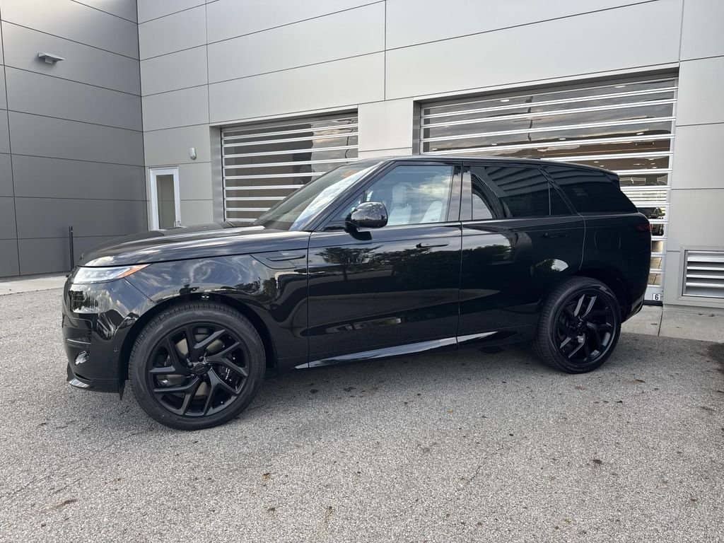 2027 Land Rover Range Rover Sport - Image 3