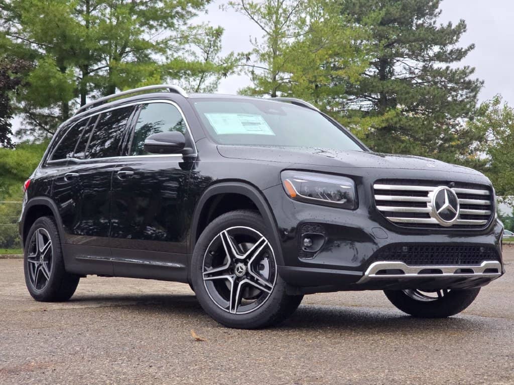 2026 Mercedes-Benz GLB - Image 2