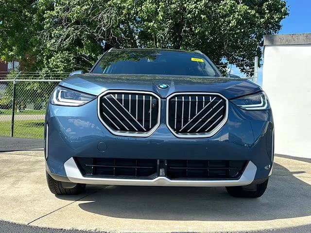 2026 BMW X3 - Image 2