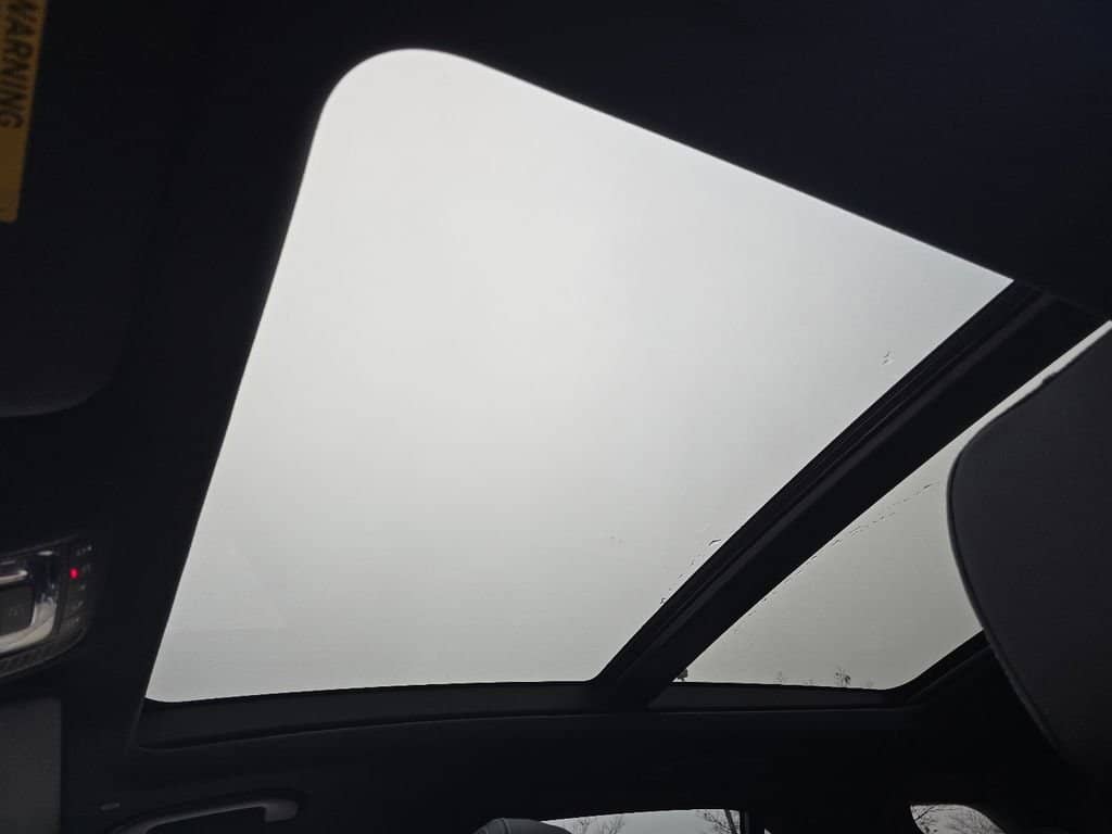 2026 Mercedes-Benz GLE - Image 3