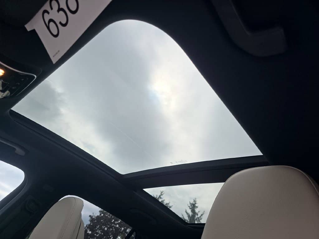 2027 Mercedes-Benz GLC - Image 3
