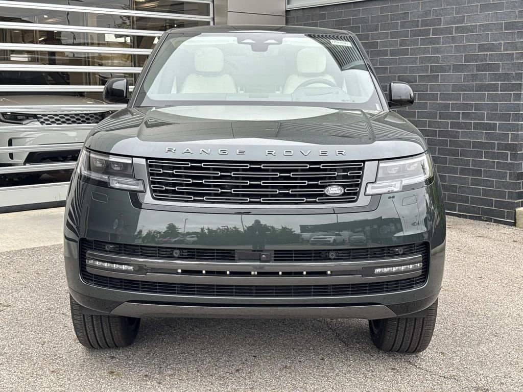 2026 Land Rover Range Rover - Image 2