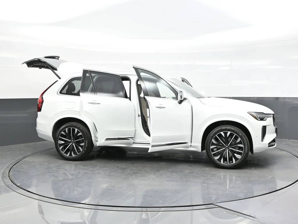 2026 Volvo XC90 - Image 43