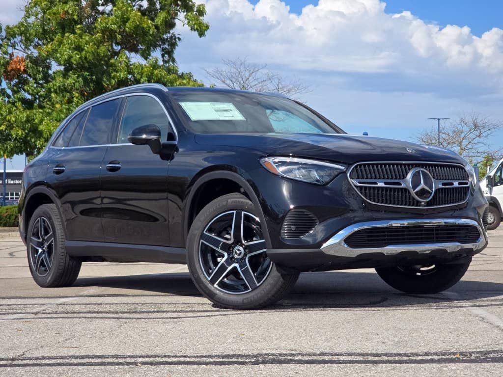 2027 Mercedes-Benz GLC - Image 2