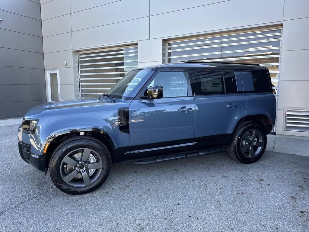 2026 Land Rover Defender - Image 3
