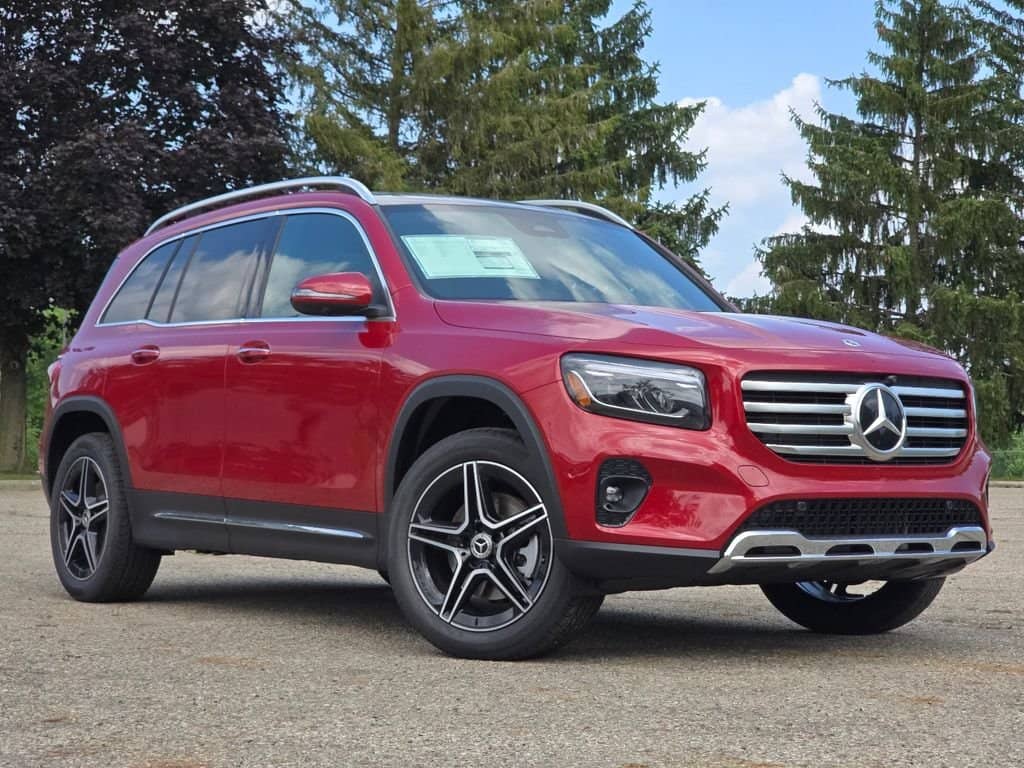 2026 Mercedes-Benz GLB - Image 1